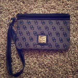 Dooney & Bourke wristlet